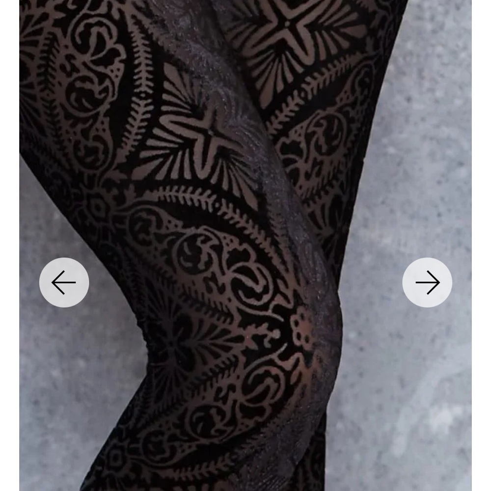 Blackmilk burnt velvet leggings - Black Size S